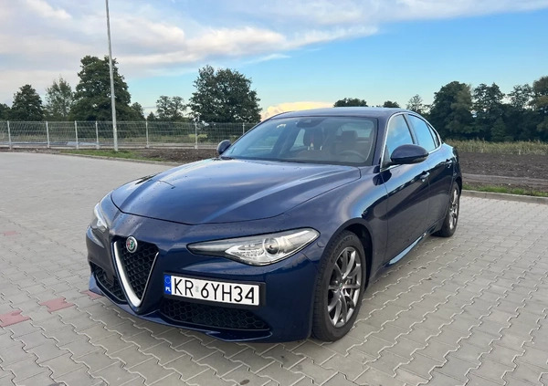 Alfa Romeo Giulia cena 97500 przebieg: 107000, rok produkcji 2019 z Kraków małe 277